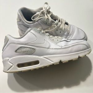 Nike Men’s Air Max 90 Sneakers